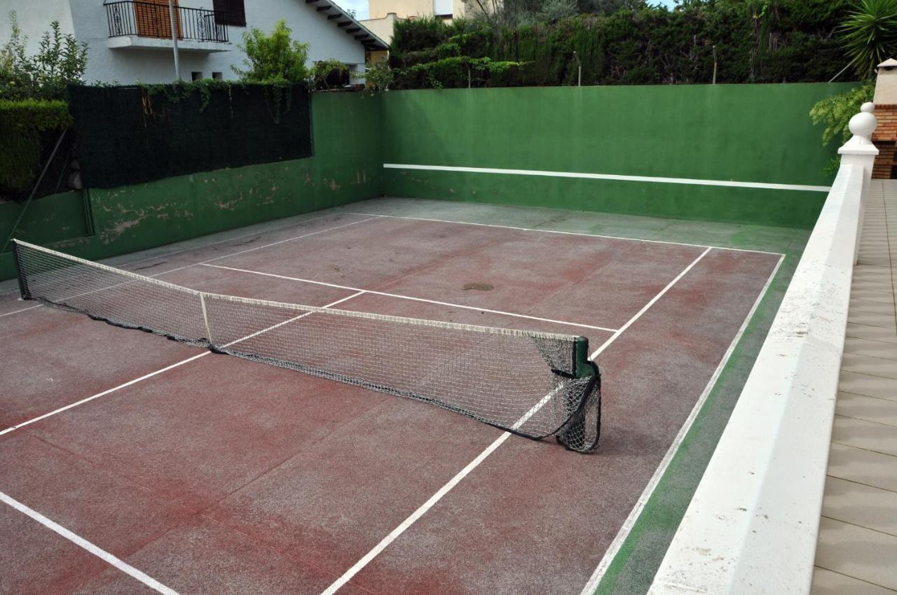 Tenis Roda De Bara Dış mekan fotoğraf
