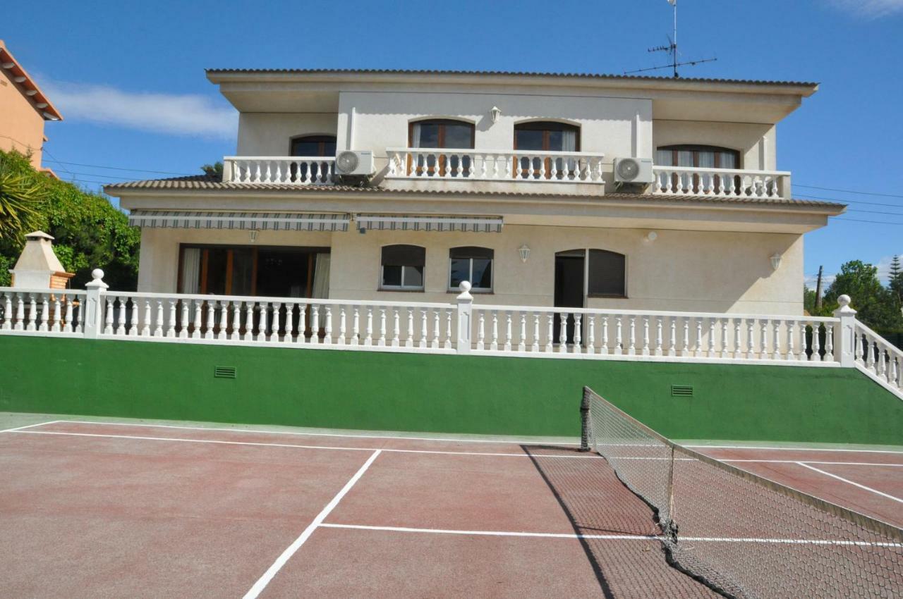 Tenis Roda De Bara Dış mekan fotoğraf
